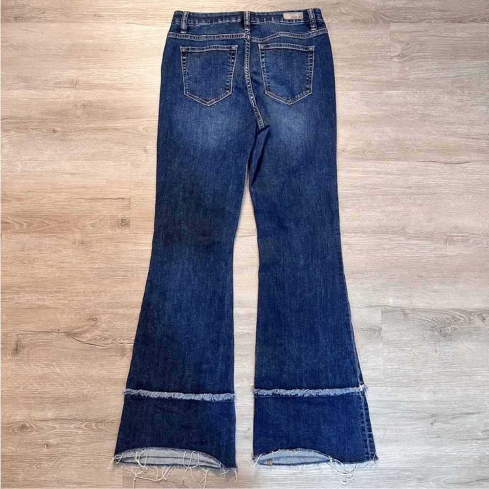 MISS ME High-Rise Flare Leg - Size 29 - Picture 8 of 13